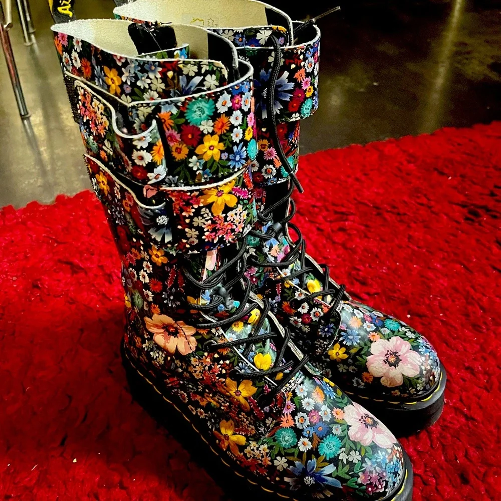 RARE Dr. Marten’s Jagger Wonderlust floral print 41/US9. - Picture 3 of 6